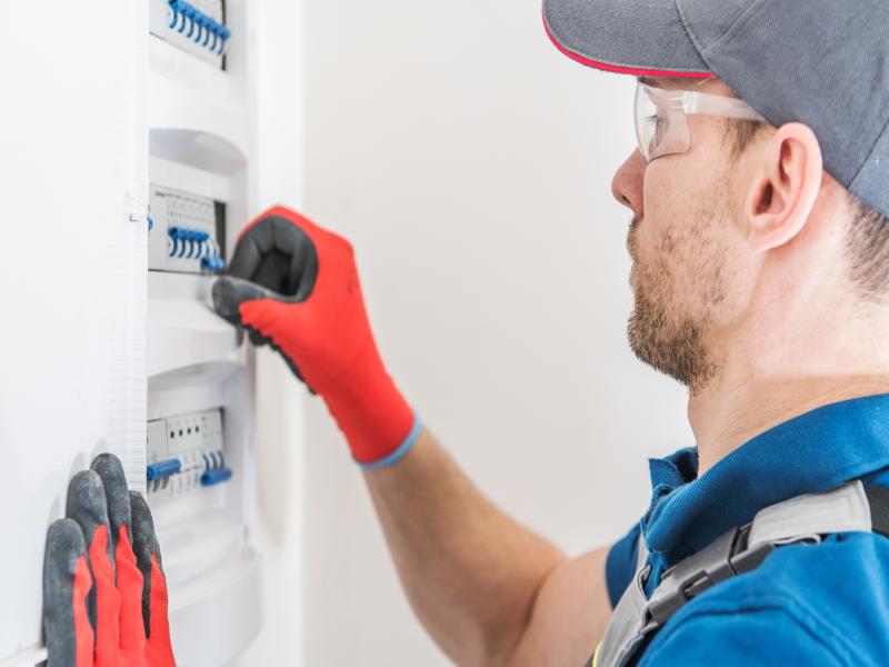 5 Services Top Commercial Electricians Provide for Tenant Build-Outs